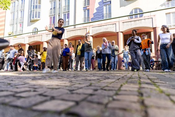 Eine Straße geht ins Konzert, Rottweiler Straße, Tanzfest