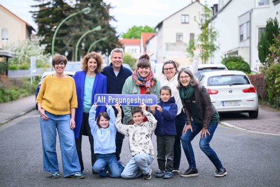 Eine Straße geht ins Konzert 2026-27, Team Alt Preungesheim